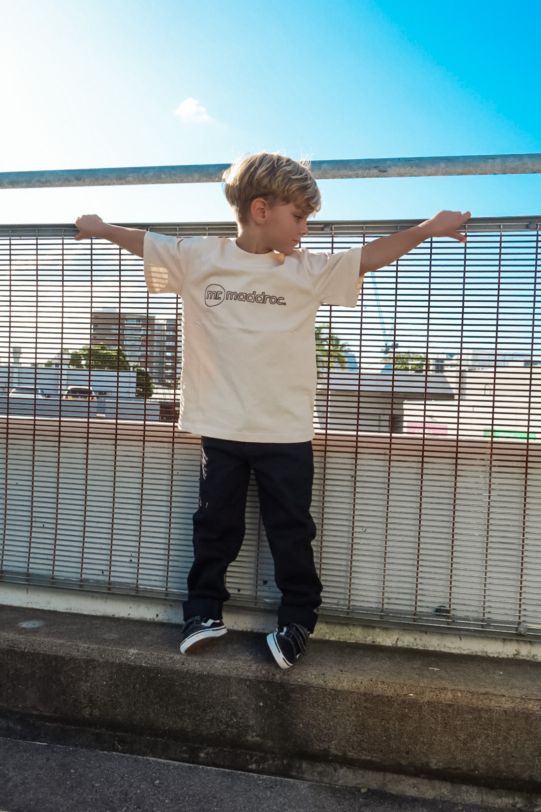 Tee Beige with Brown embroidery logo