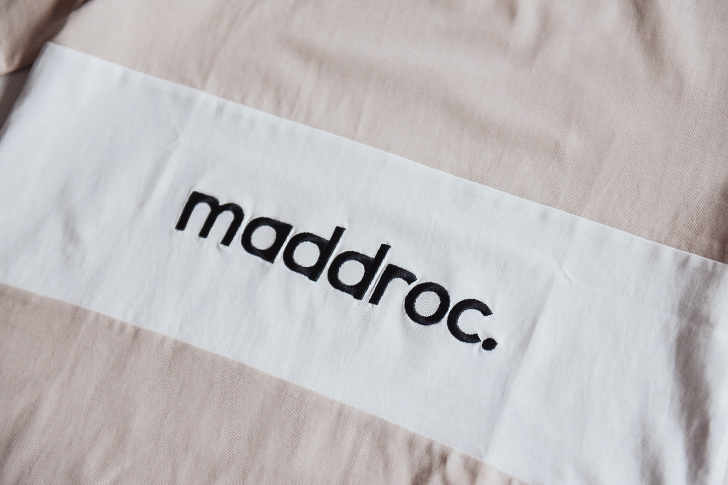 Panel Tee Beige