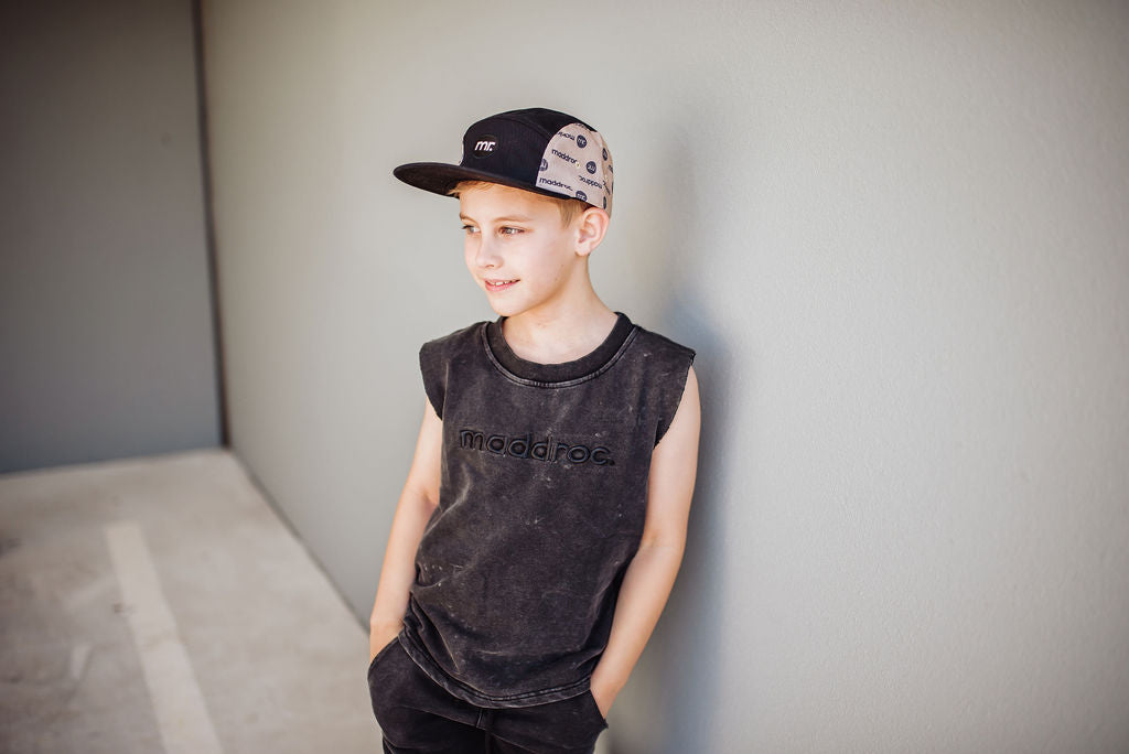 Max Relaxed Singlet - Acid Black